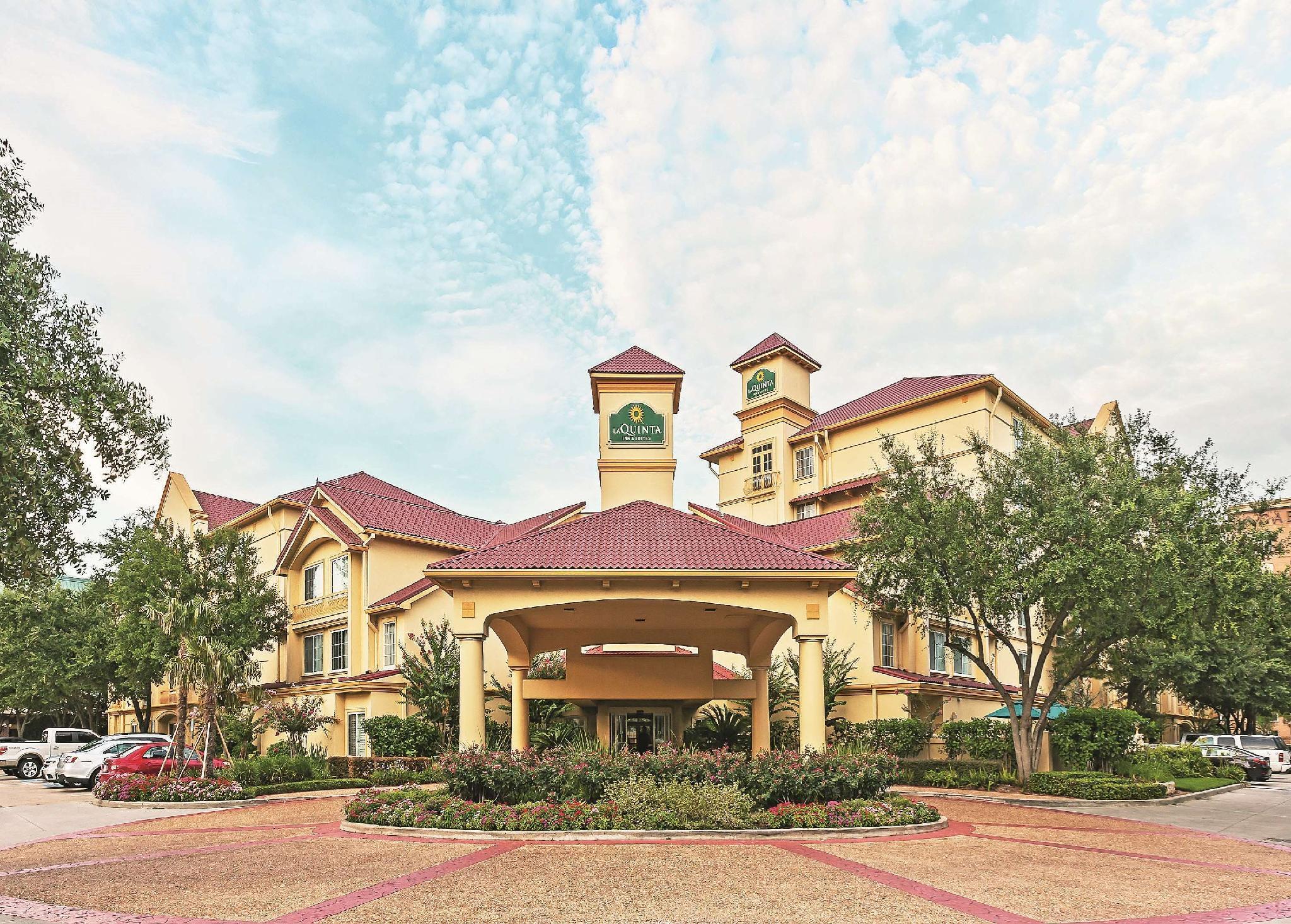 La Quinta By Wyndham Houston Galleria Area Exterior photo