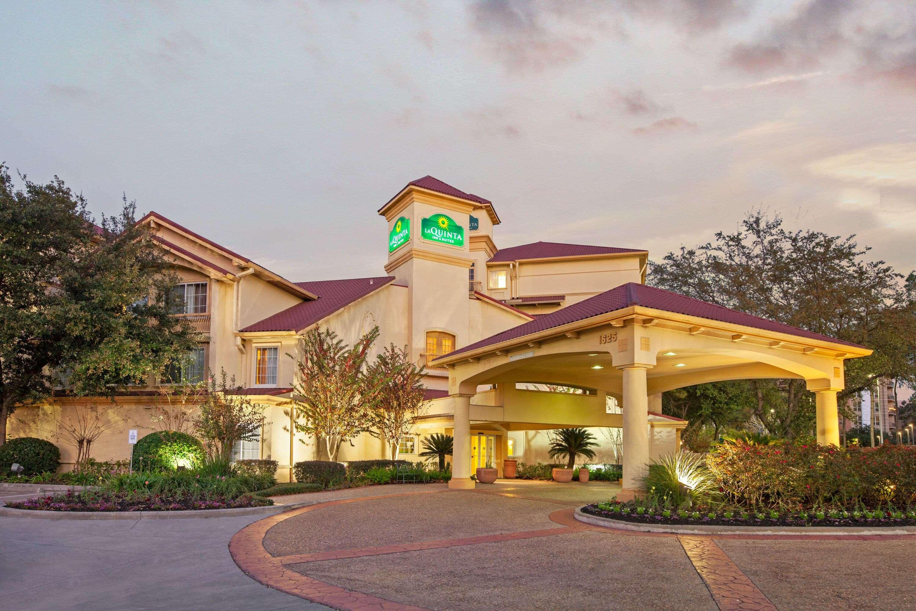 La Quinta By Wyndham Houston Galleria Area Exterior photo